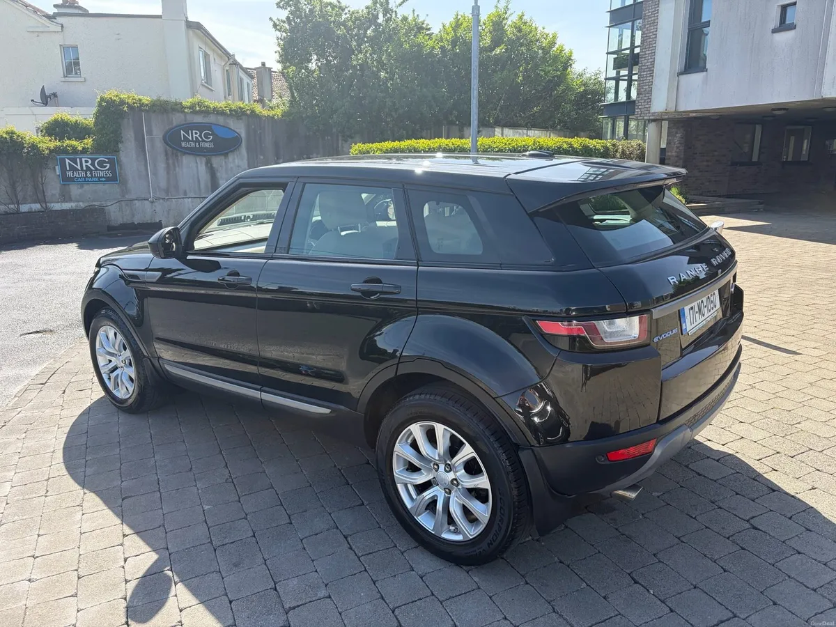 171 RANGE ROVER EVOGUE - Image 4