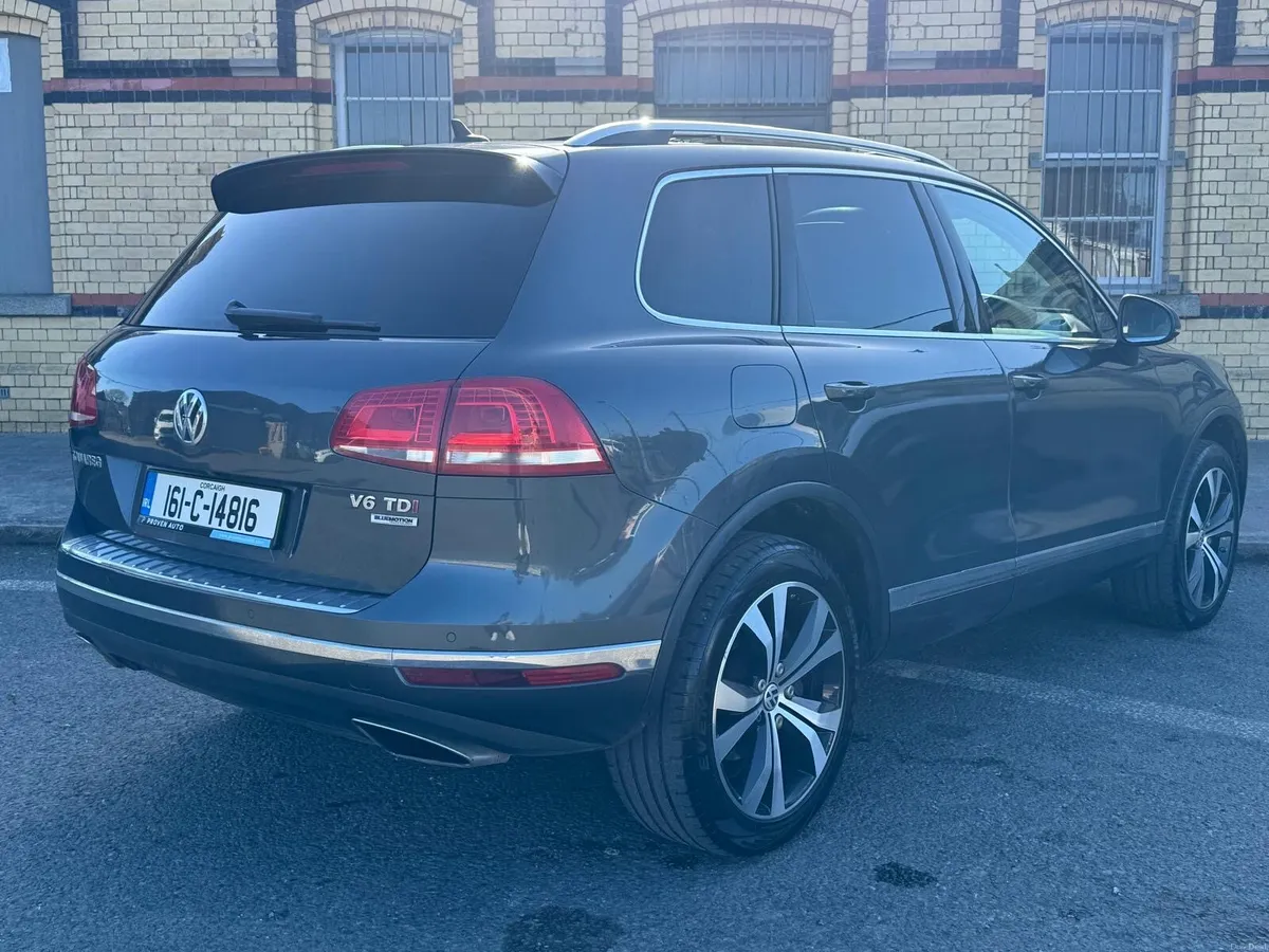 2016 VW Touareg crewcab *business spec* - Image 5