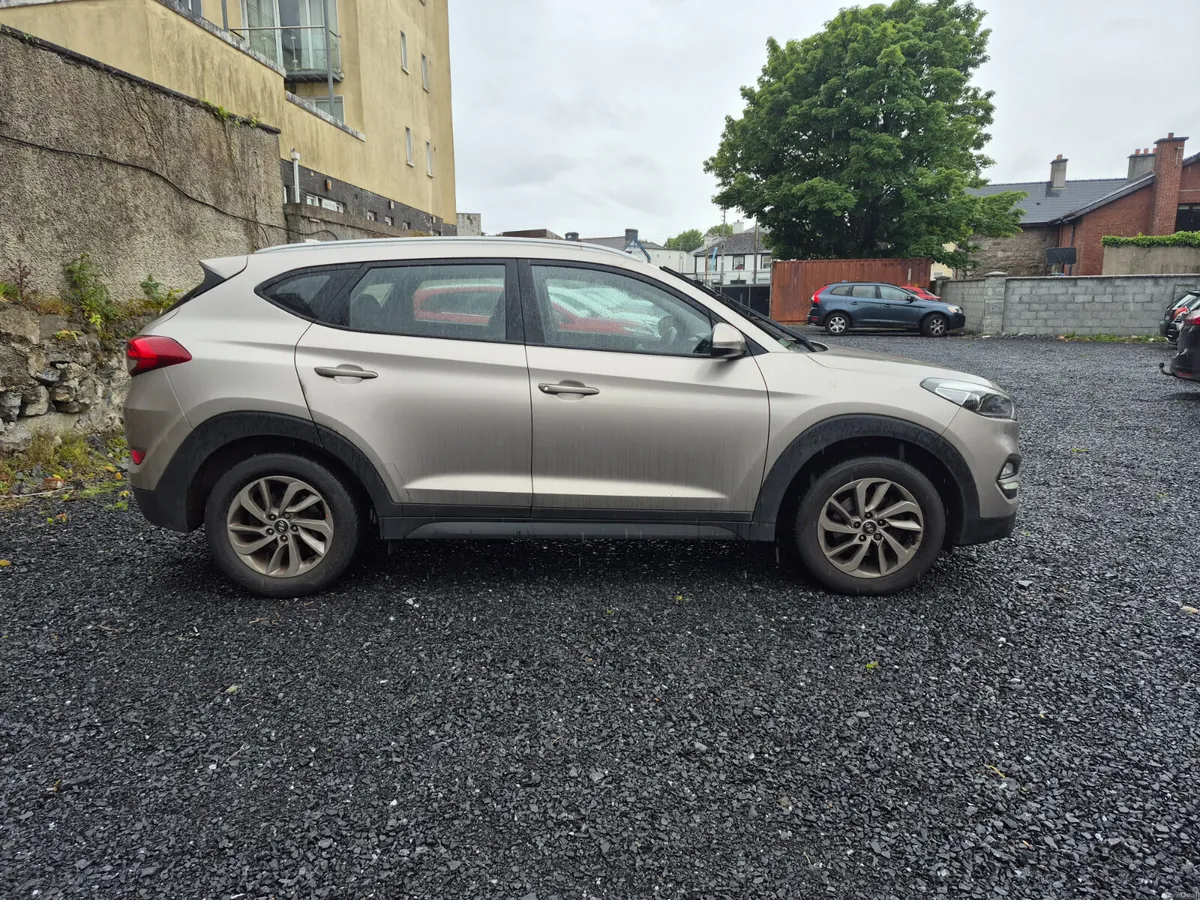 2016 Hyundai Tucson - Image 1
