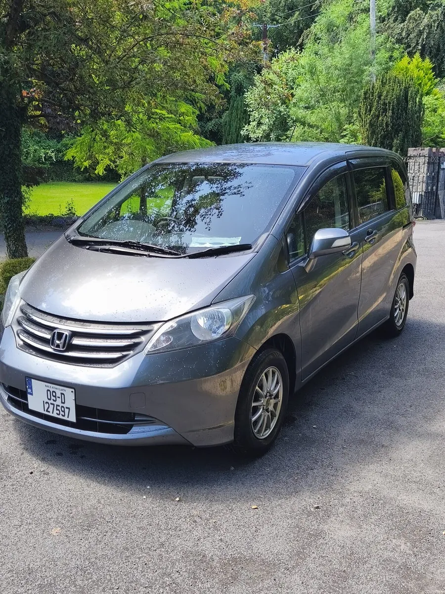 Honda Freed automatic new NCT 05/27 - Image 2