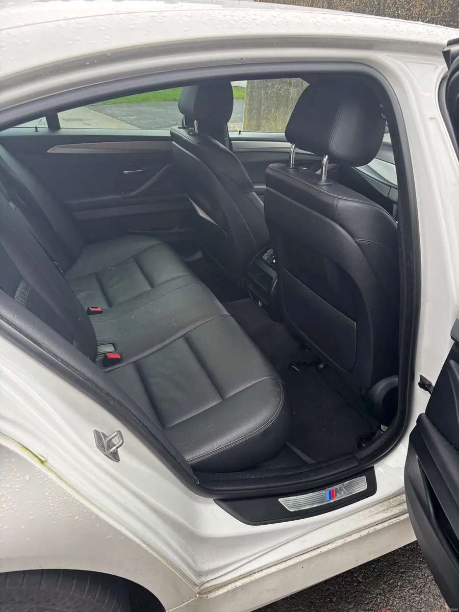 BMW 5-Series 2015 - Image 1