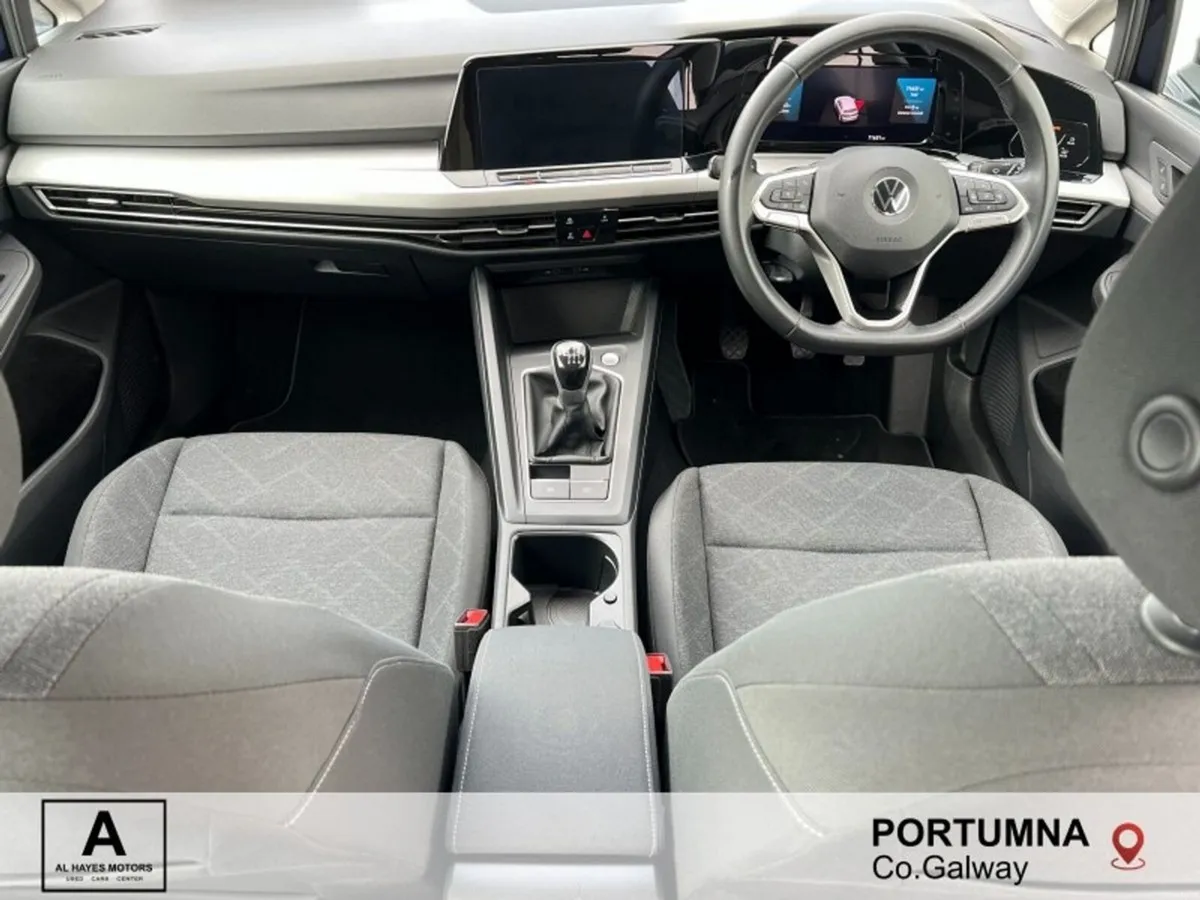 Volkswagen Golf 1.0 TSI 110HP Life - Image 2