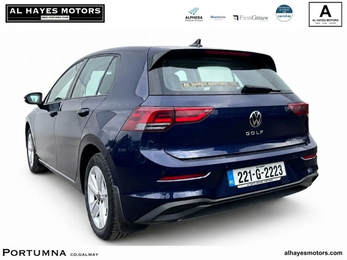 Volkswagen Golf 1.0 TSI 110HP Life - Image 3