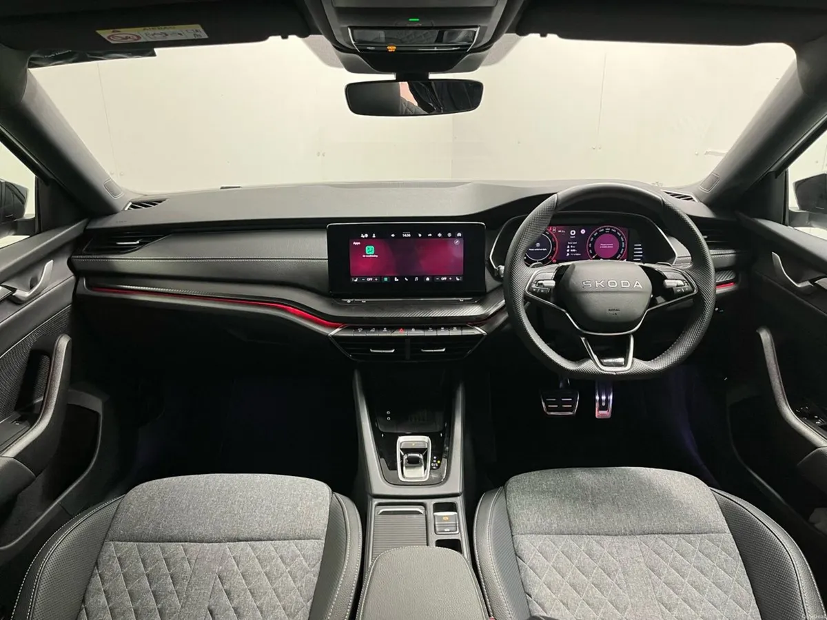 Skoda Octavia Sportline DSG 2.0TDI 150BHP - Revers - Image 3
