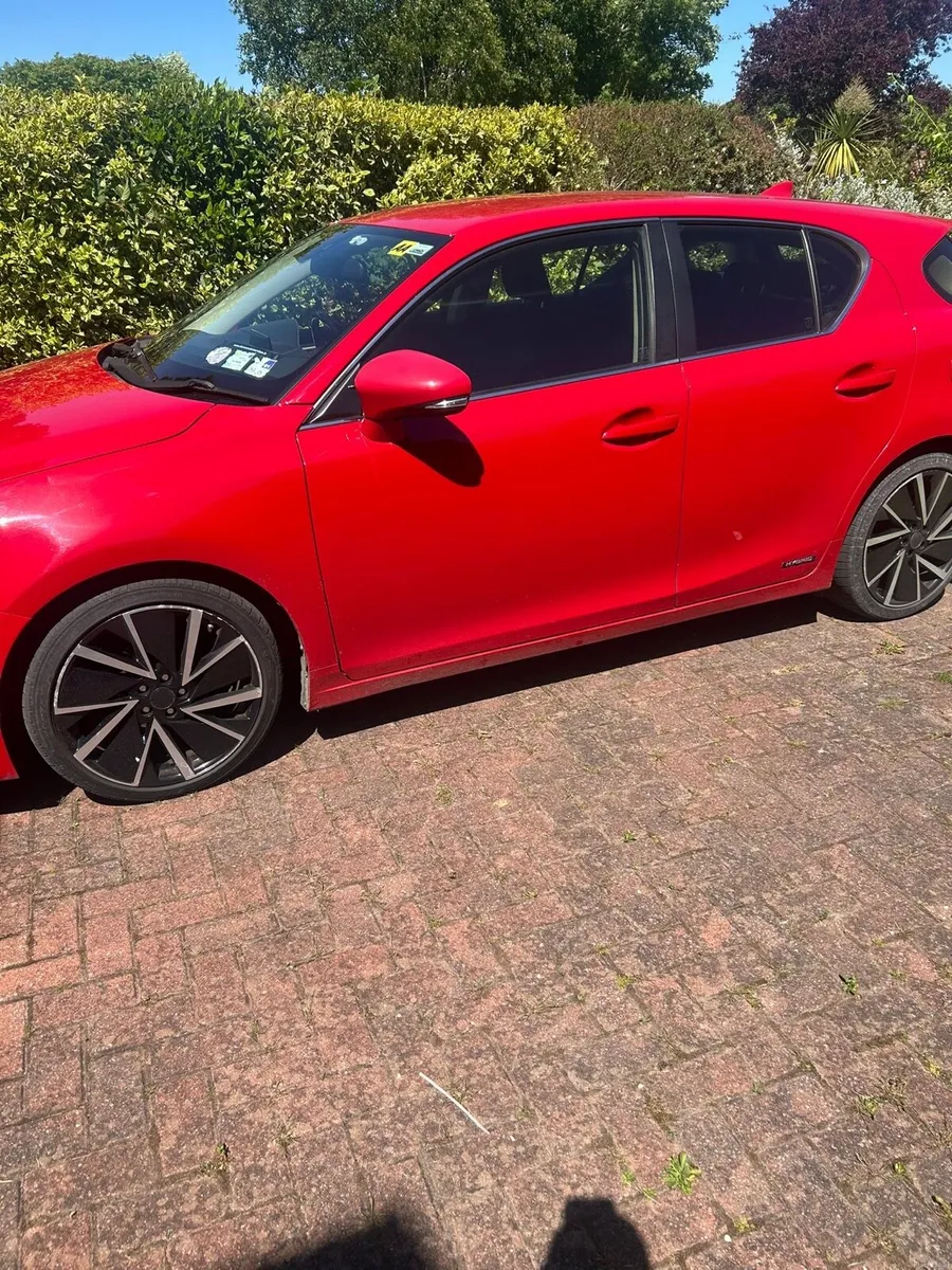 Lexus ct 200h - Image 1