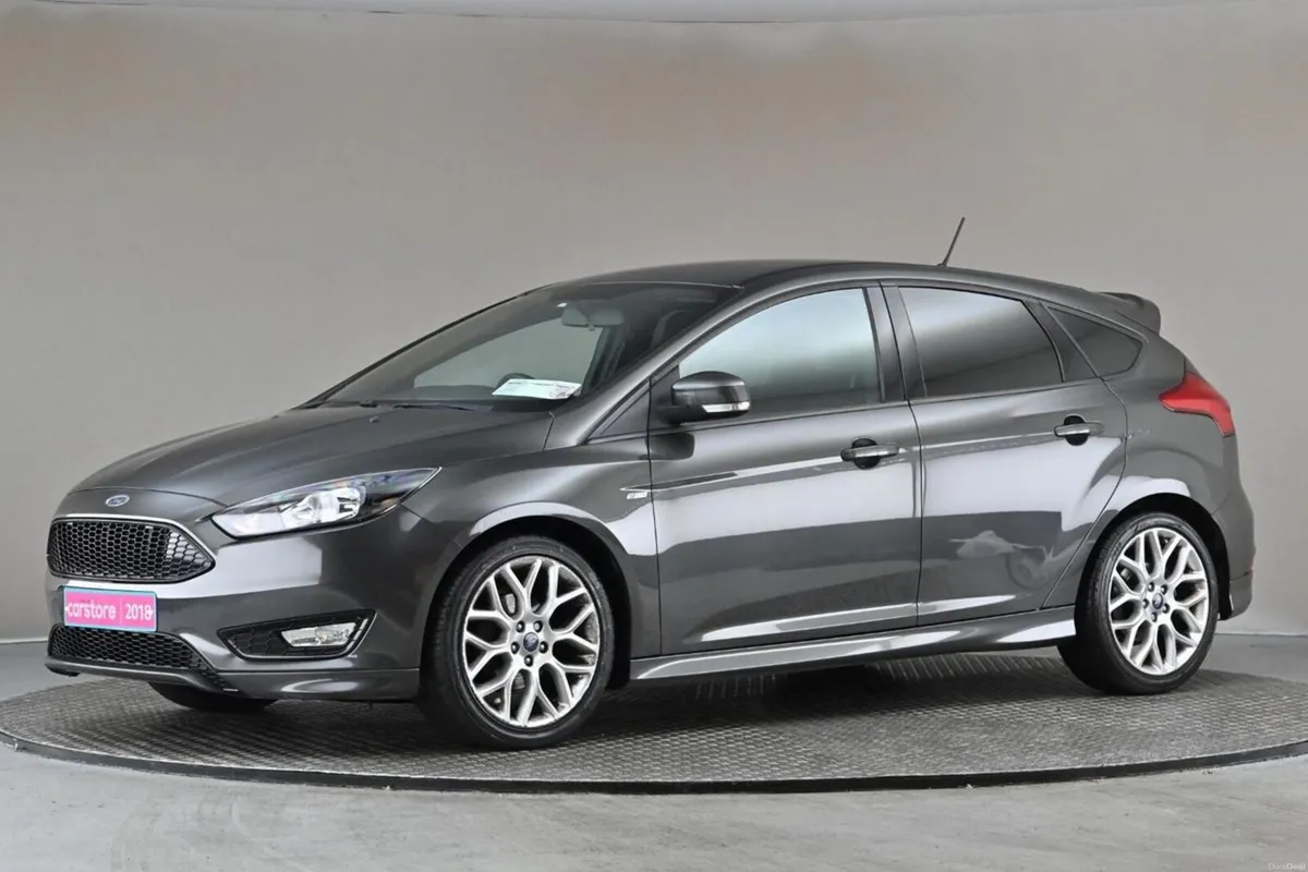 Ford Focus 1.0 ST-LINE ECOBOOST 6SPD - Image 4