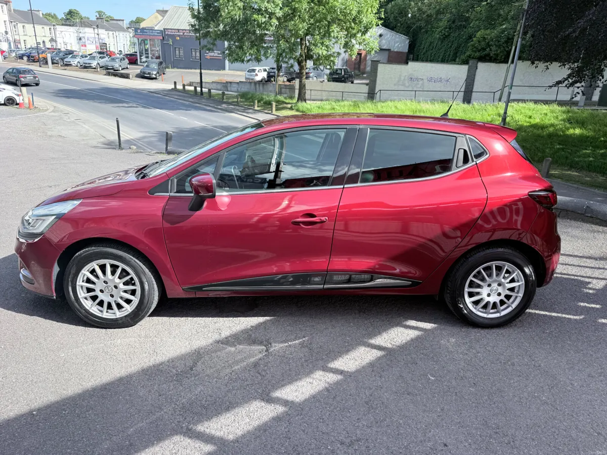 Renault Clio 1.2 Petrol Auto Low Kms New NCT - Image 5
