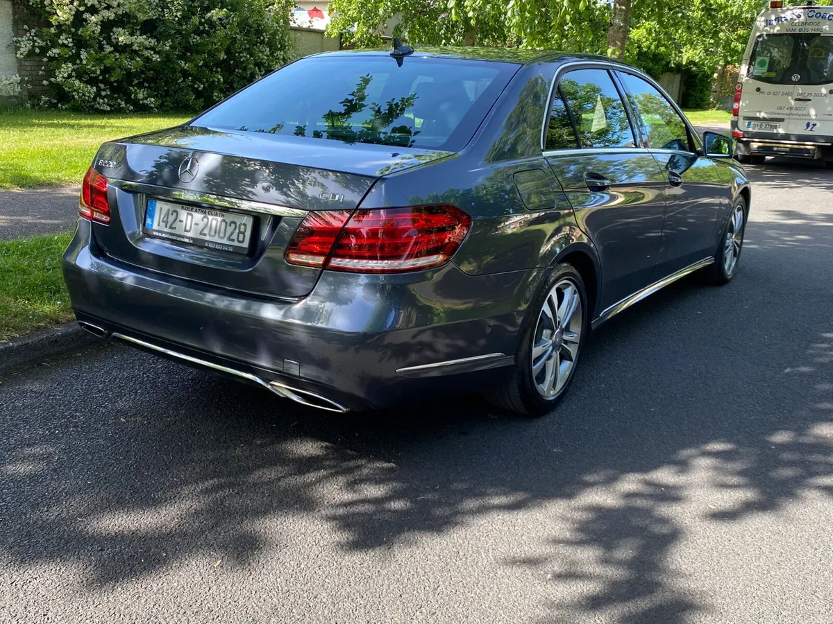 MERCEDES E220 CDI ELEGANCE SPORT AUTO - Image 4