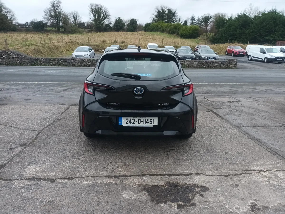 2024 Toyota Corolla 1.8 Hybrid Luna Hatchback - Image 6