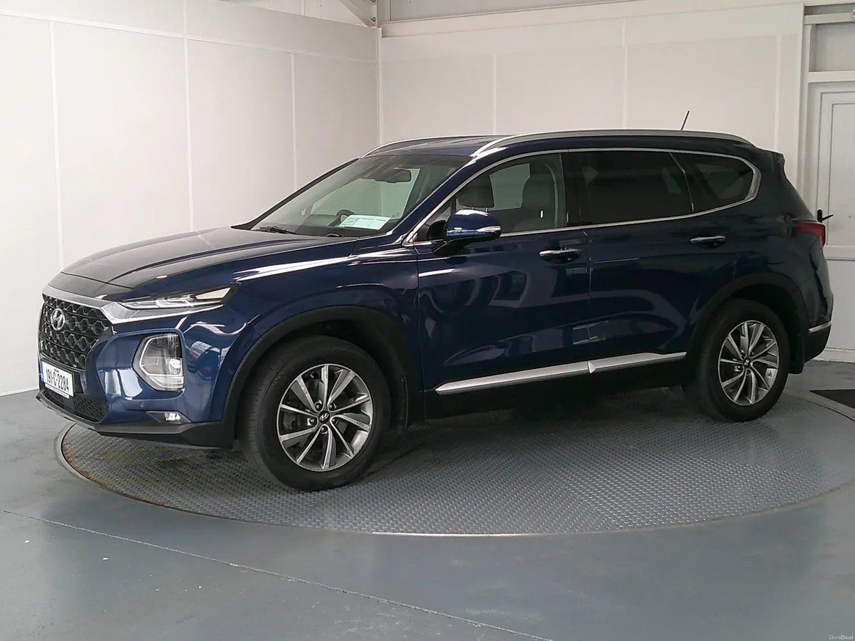 Hyundai Santa Fe 2019 - Image 3
