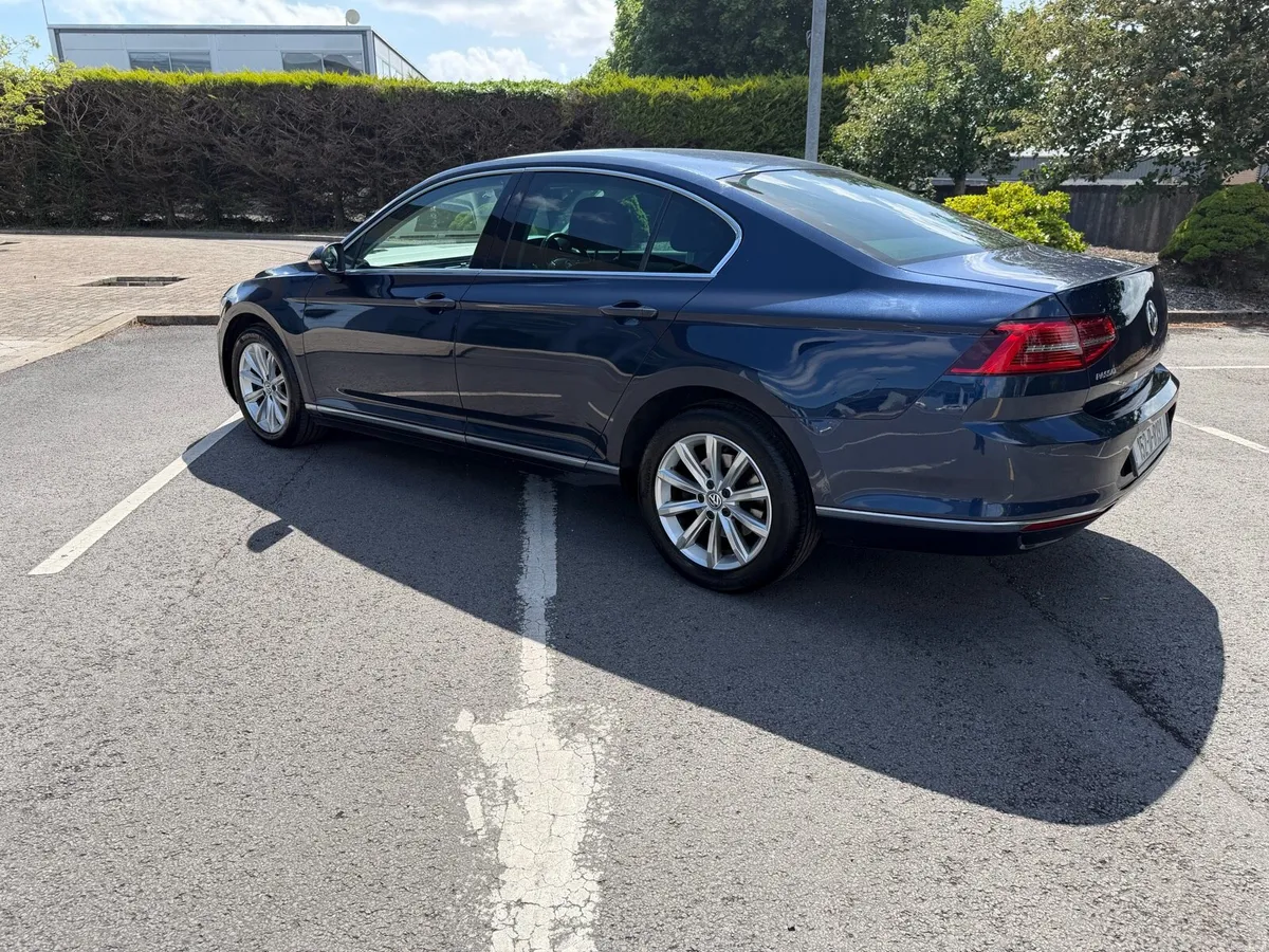 2015 vw passat highline, service history. - Image 3