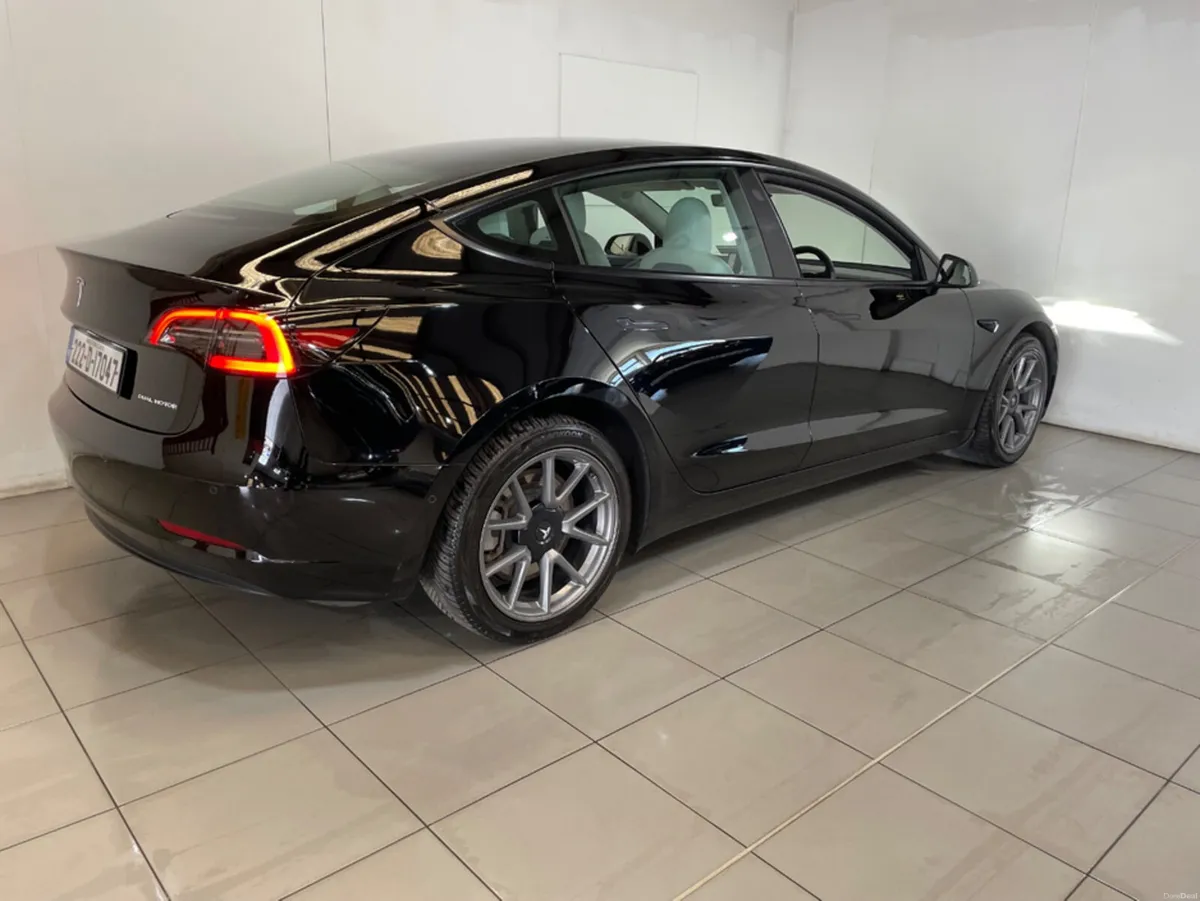 Tesla Model 3 LONG RANGE AWD BATTERY HEALTH 92.6% - Image 4