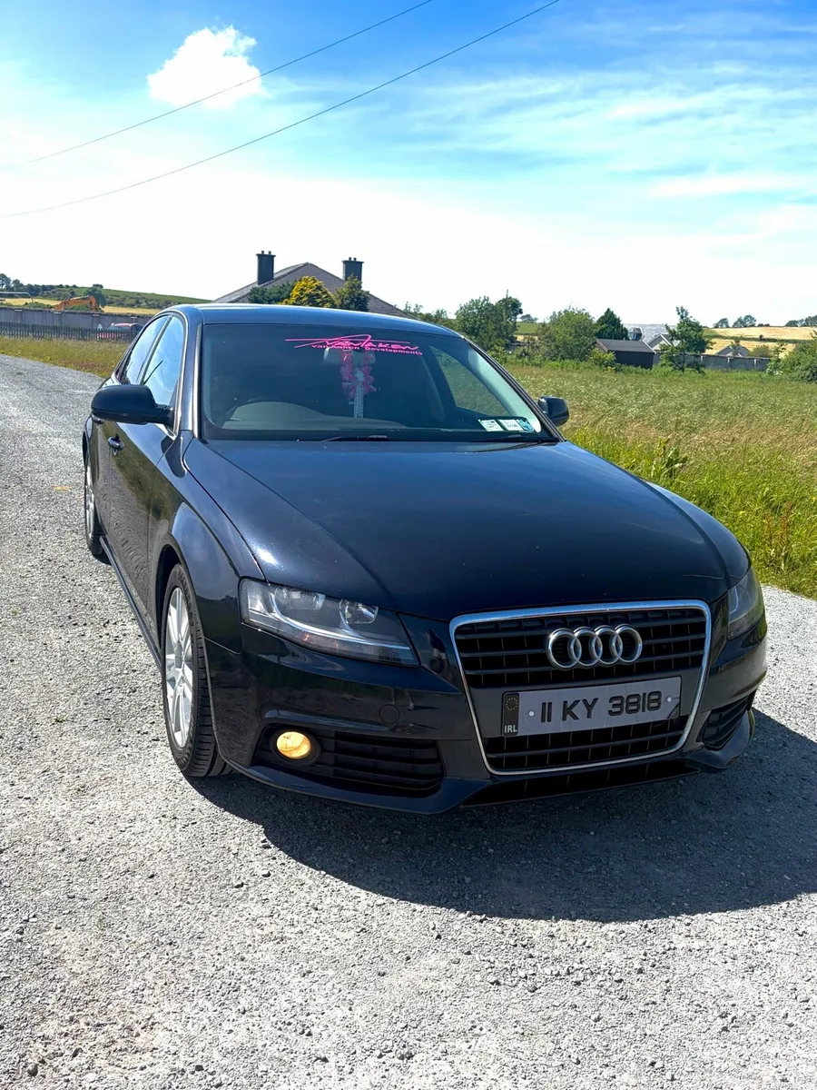 2011 Audi A4 B8 saloon - Image 4