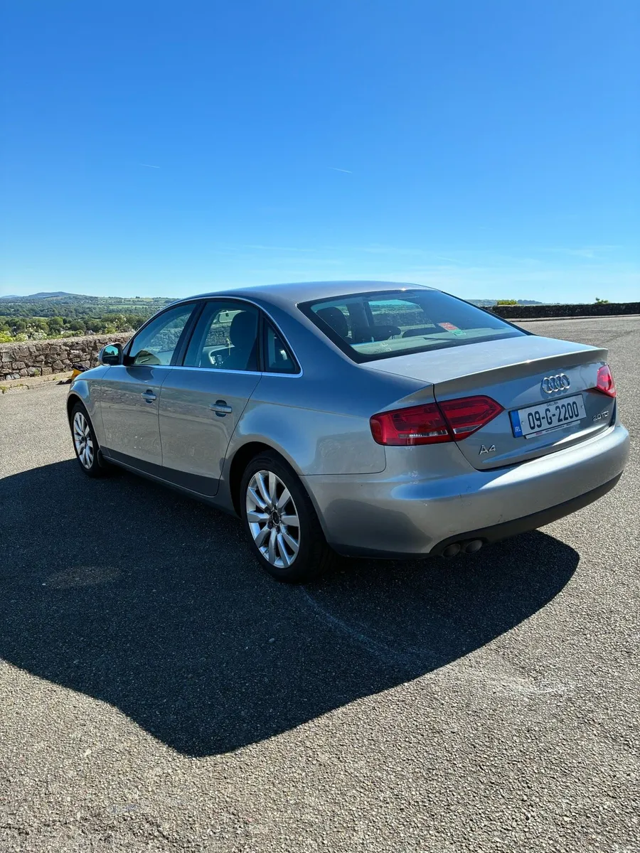 2009 Audi A4 2.0 TDI 120BHP - Image 4