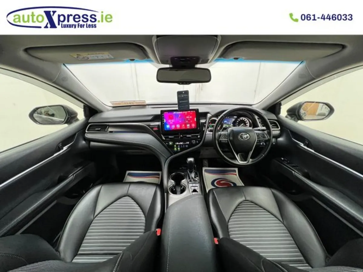Toyota Camry HYBRID WS Low Mileage , Reversing cam - Image 2