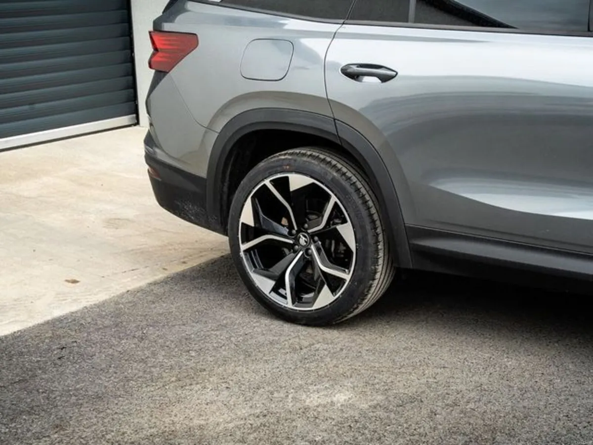 Skoda Kodiaq SE L TDI DSG *FULL LEATHER* - Image 4