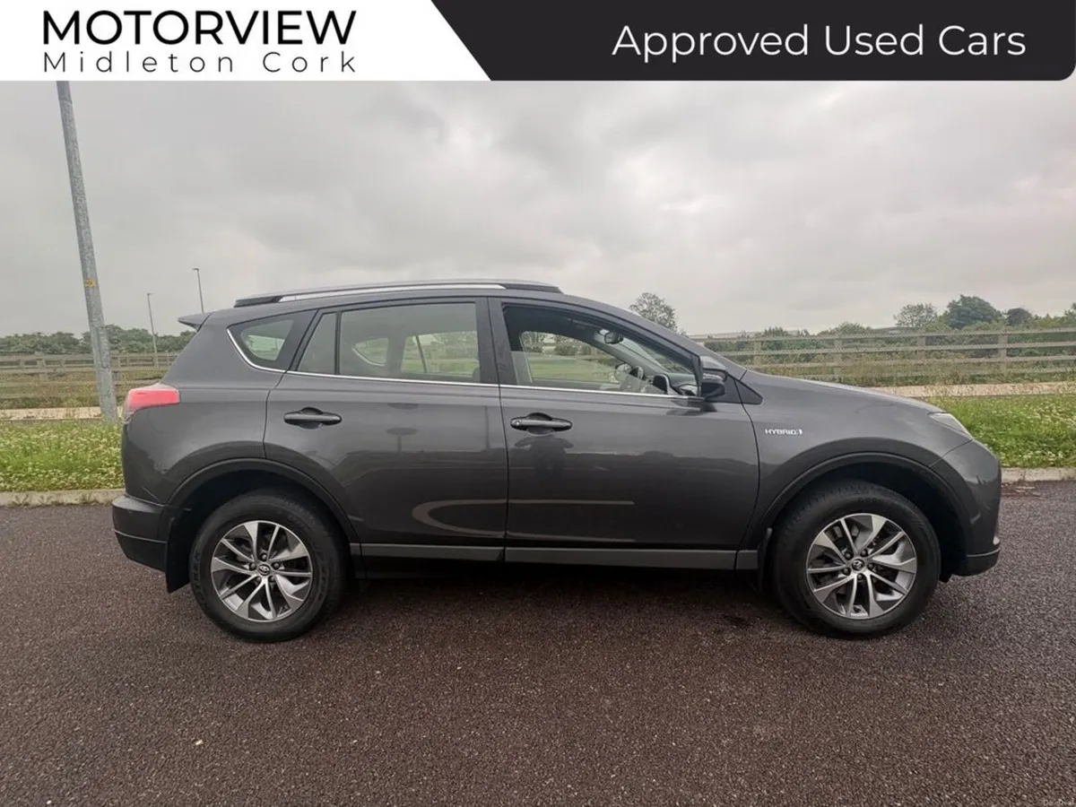 Toyota RAV4 reserved cod RAV4 Hybrid Lunasport 2WD - Image 2