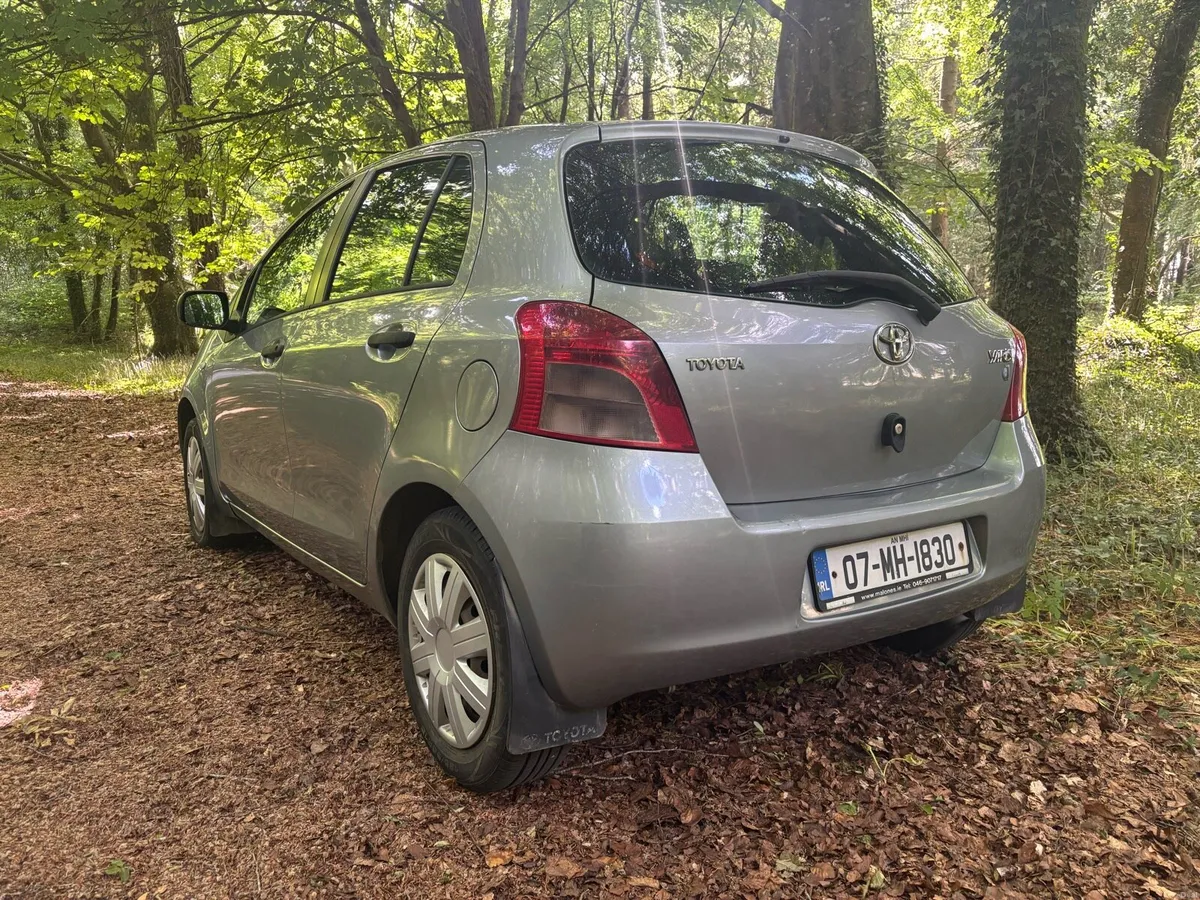 Car - Image 3