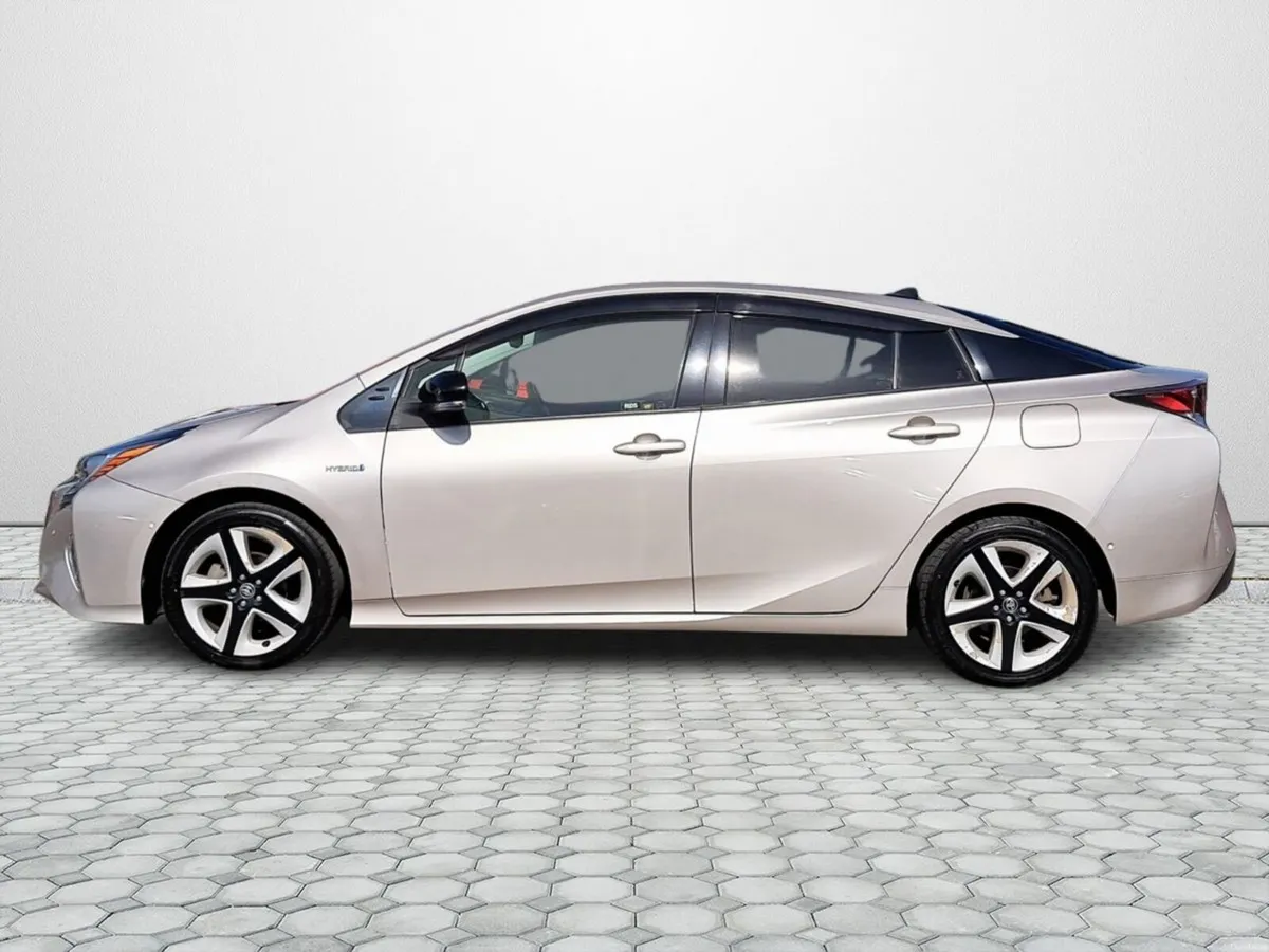 Toyota Prius HYBRID AUTO - Image 3