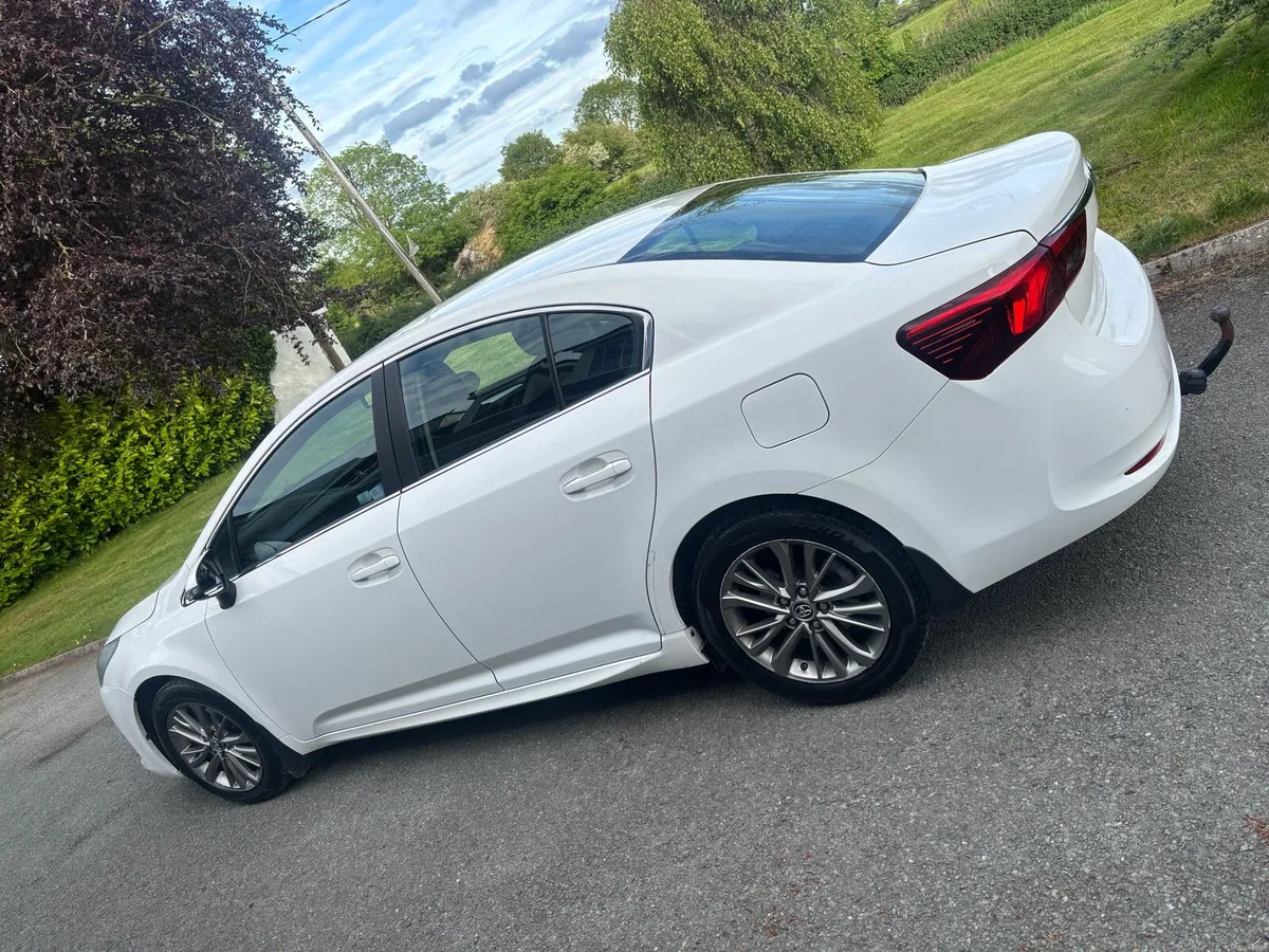 Toyota Avensis - Image 3