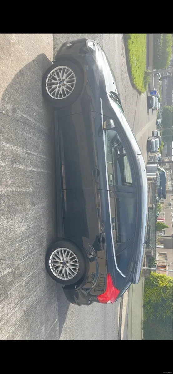 Ford focus 2012 - Image 2