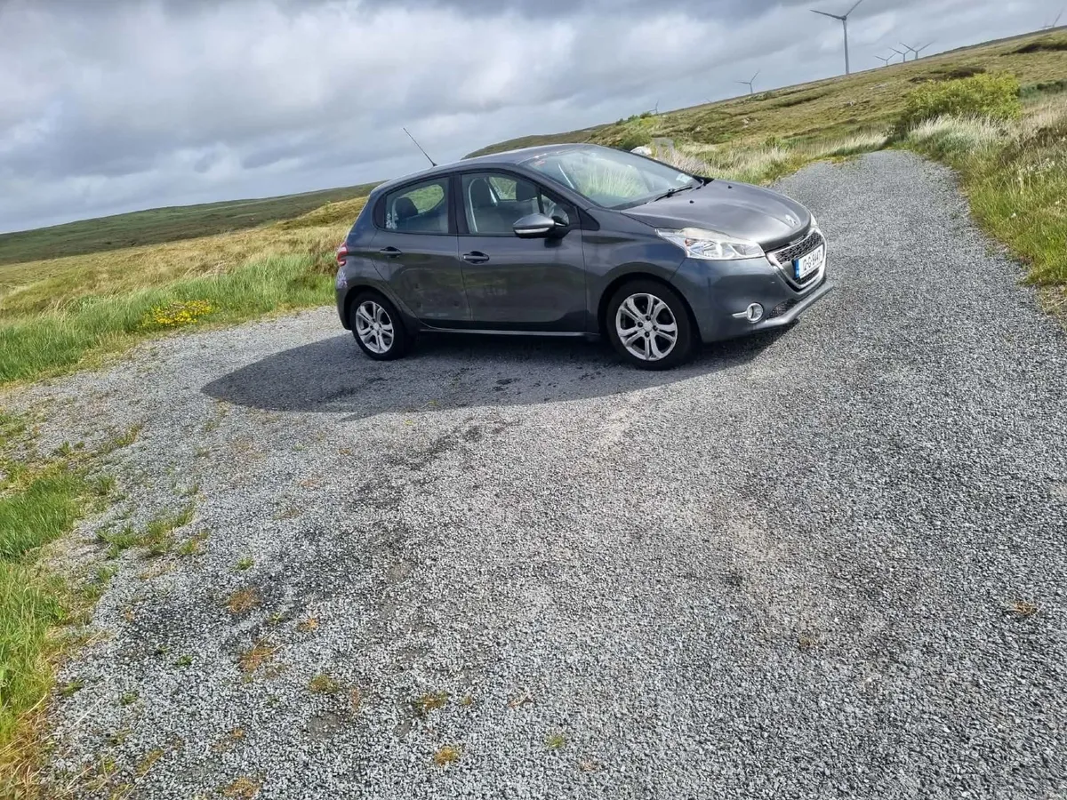 Peugeot 208 2012 - Image 2
