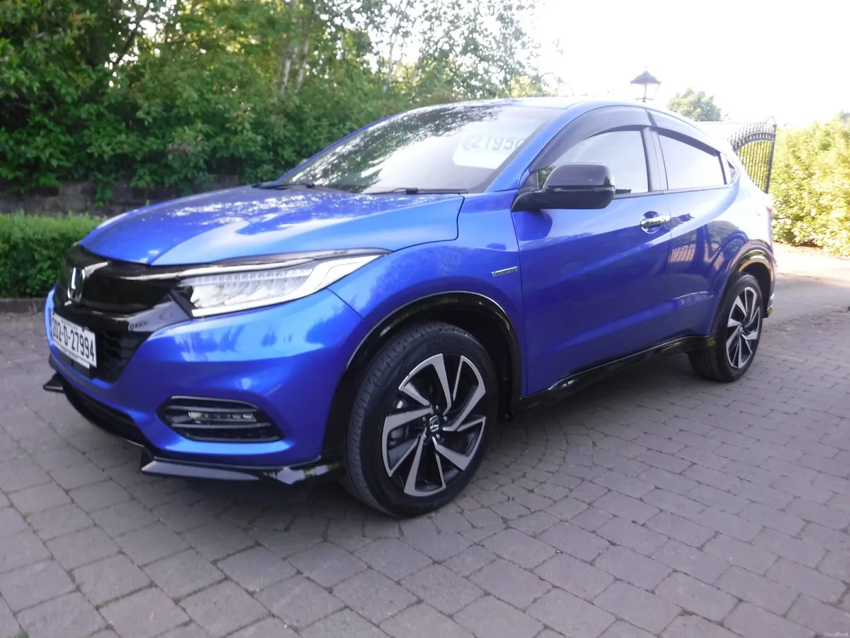 HONDA VEZEL 1.5 AUTO RS LTD LOW MILEAGE - Image 6
