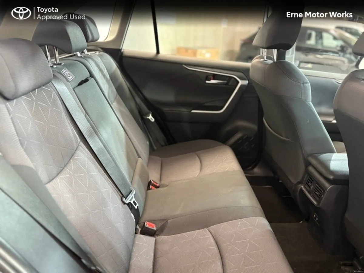 Toyota RAV4 RAV4 HYBRID LUNA 2WD - Image 6