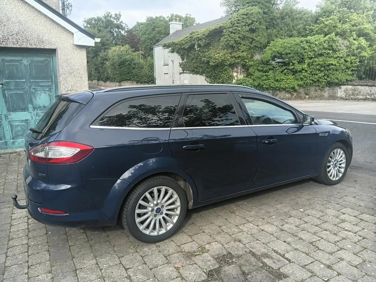 2013 Ford Mondeo Estate - Image 2
