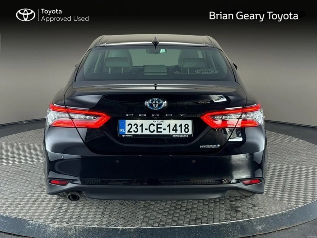 Toyota Camry PLATINUM EDITION - Image 4