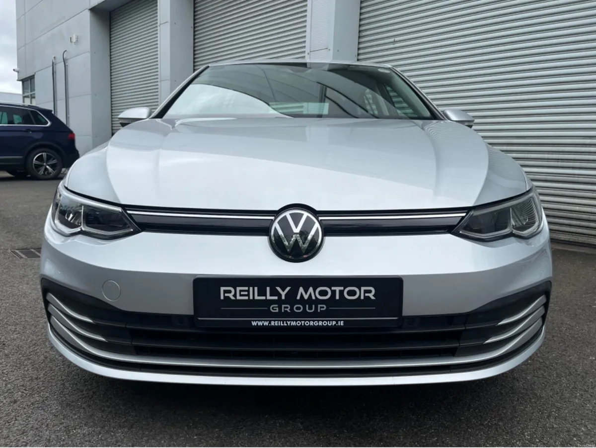 Volkswagen Golf 2.0 DIESEL LIFE - Image 2
