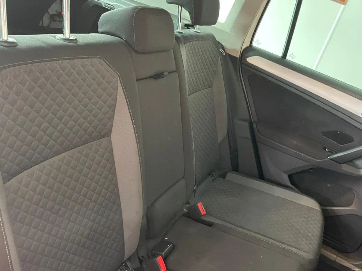 Volkswagen Tiguan SE NAV TDI BLUEMOTION - Image 4