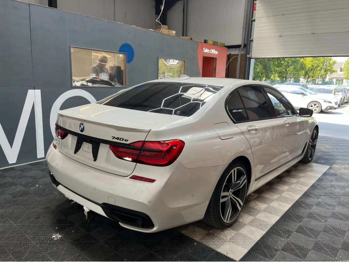 BMW 7-Series 2016 BMW 740E IPERFORMANCE M-SPORT 2. - Image 2
