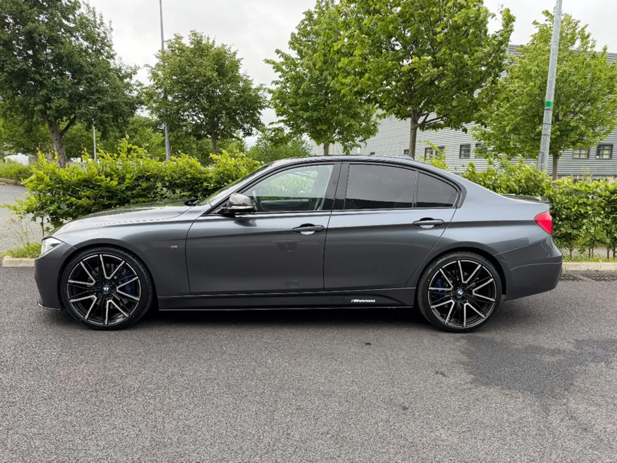 BMW 3-Series 330D XDRIVE M SPORT 3.0 AUTO - Image 2