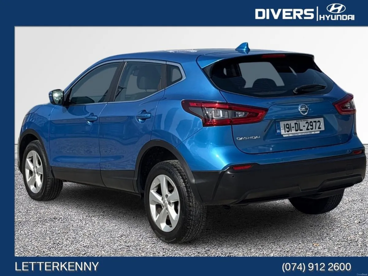 Nissan Qashqai Acenta Premium 1.5 Diesel - Image 3