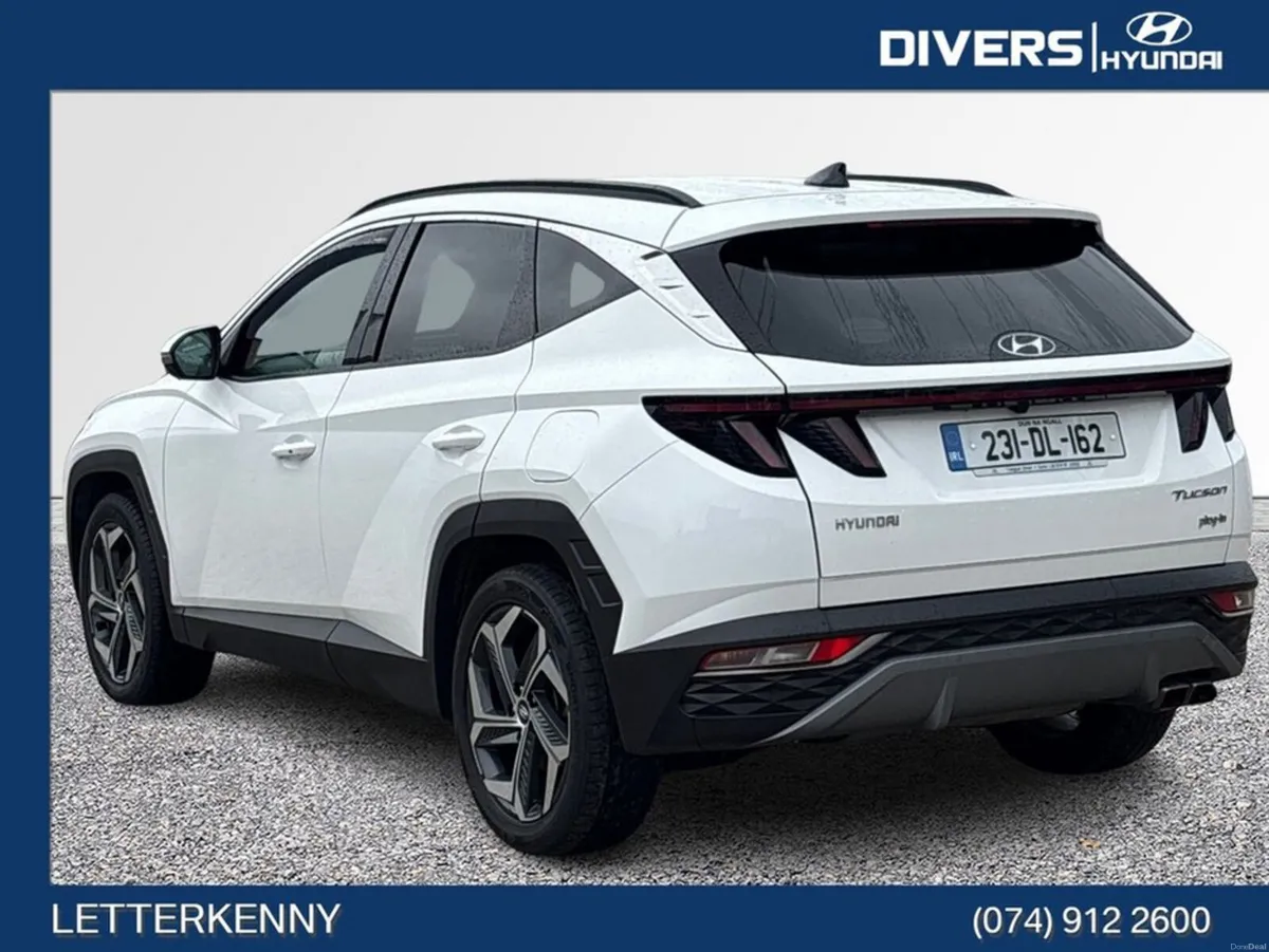 Hyundai Tucson Executive Plus Plug-in Hybrid Autom - Image 2