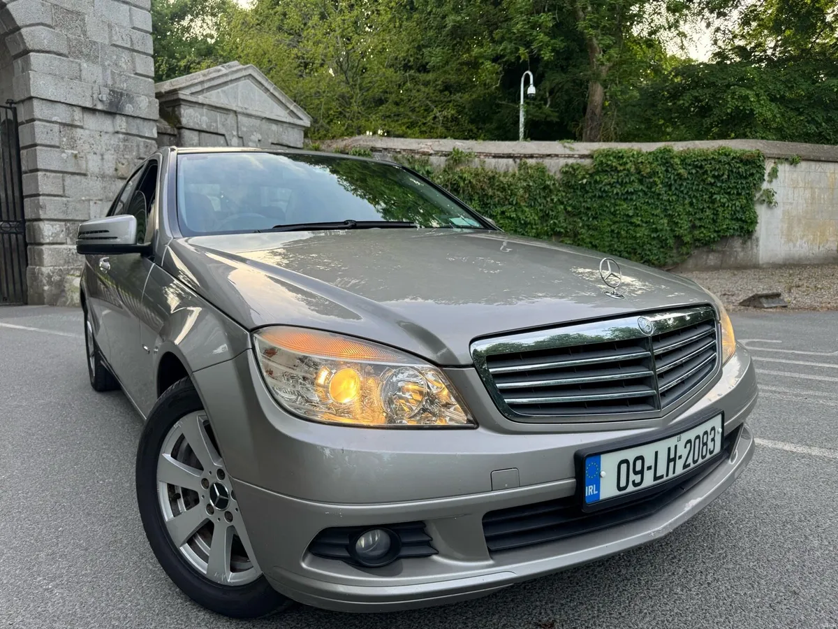 Mercedes C180 Automatic - Image 2