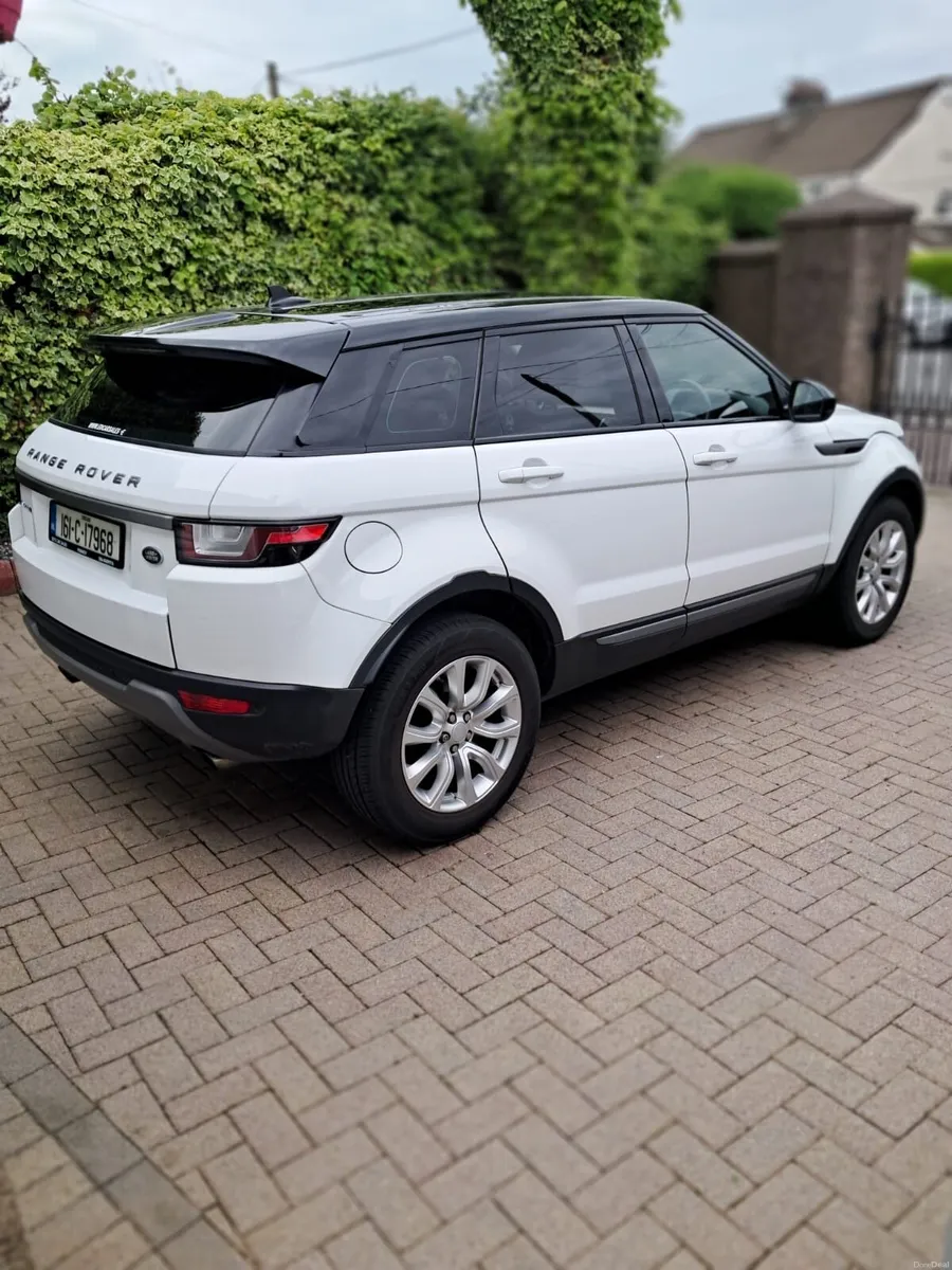 Range Rover Evoque - Image 1