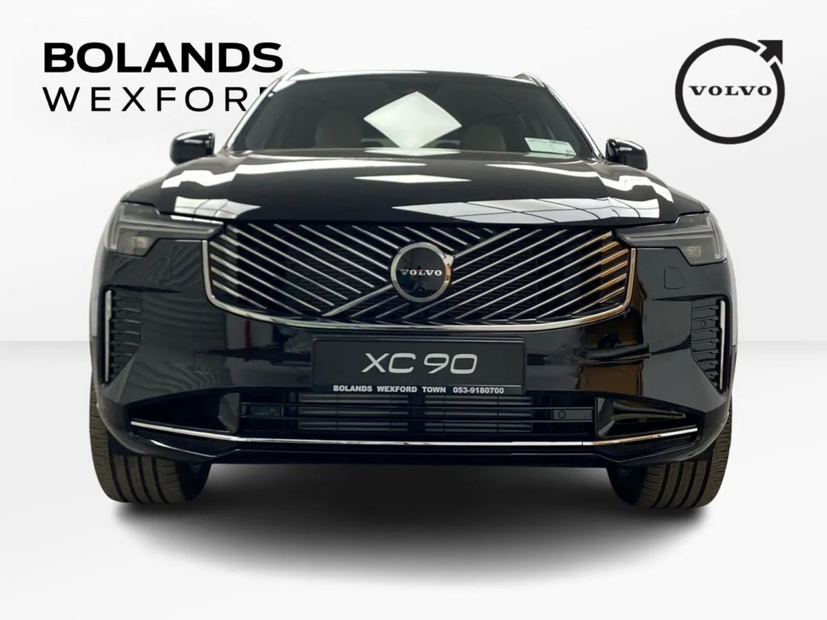 Volvo XC90 Plus T8 plug-in hybrid AWD Automatic - Image 3