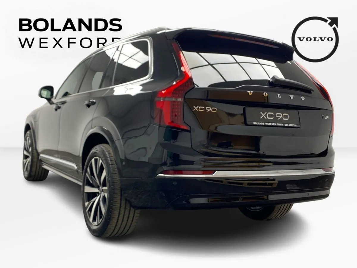 Volvo XC90 Plus with 21inch alloys - Image 4