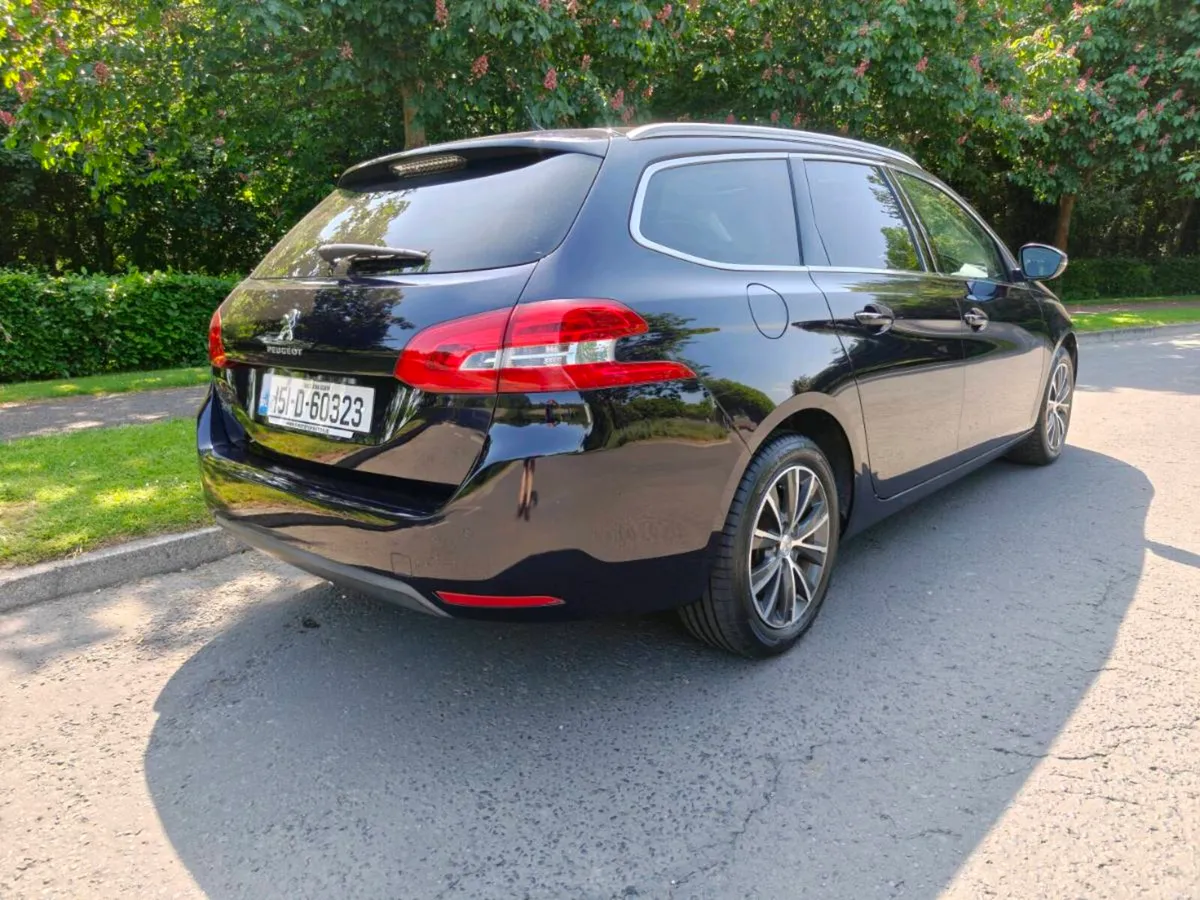 2015 Peugeot 308 130bhp 1.2L Automatic Pan Roof - Image 5