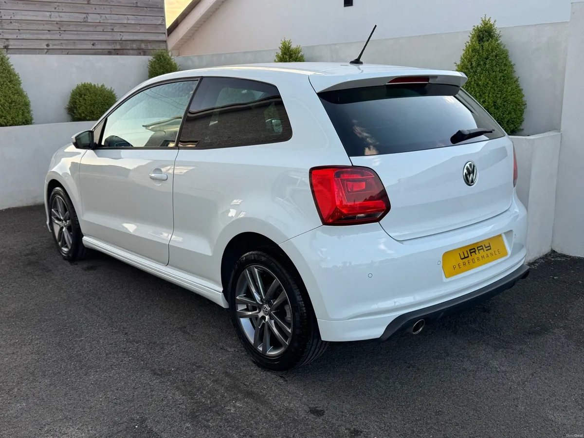 2015 Volkswagen Polo R-Line 1.4 TDI 90 - Image 2