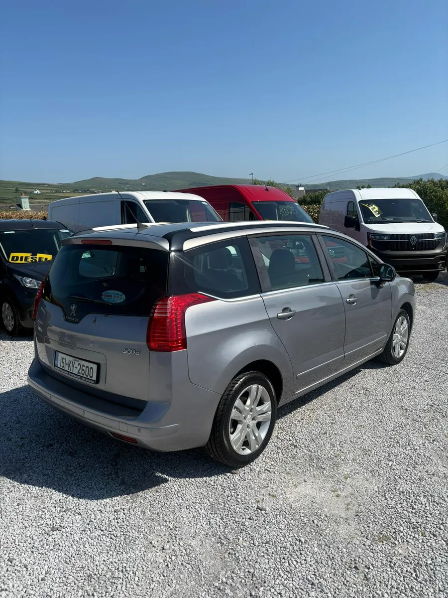 Peugeot 5008 2015 - Image 4