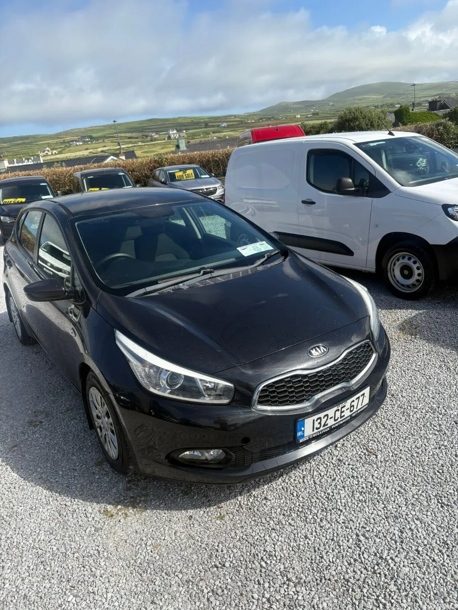 Kia Ceed 2013 - Image 2
