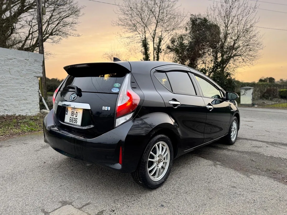 Toyota Aqua 2018 hybrid - Image 4