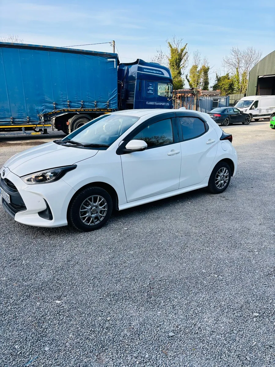 Toyota Yaris 1.5 Hybrid Auto 2020 - Image 2