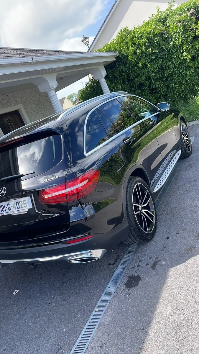 Mercedes Benz glc 220 - Image 3