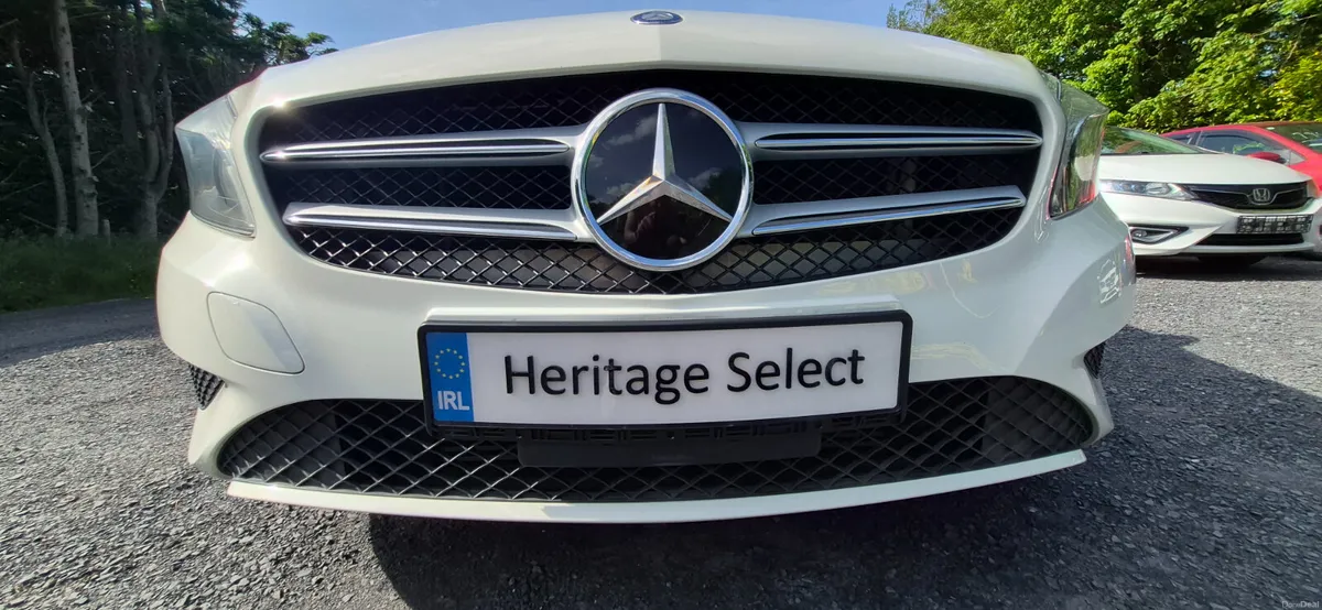 MERCEDES BENZ A180 AUTOMATIC 2015 - Image 2