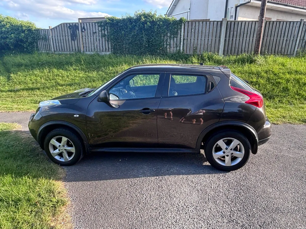 Car - Image 2