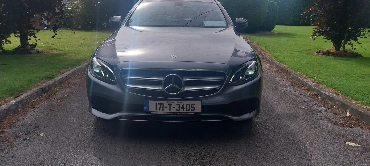 2017 Mercedes-Benz E-Class E220D Avantgarde Auto - Image 2